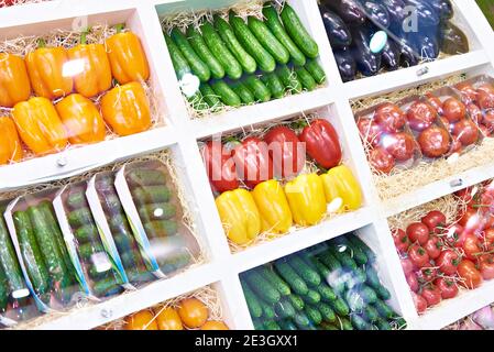 Gemüse auf dem Markt zu speichern Stockfoto