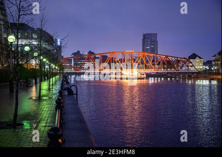 Detroit Bridge - ehemalige Eisenbahnbrücke, Salford Quays, Manchester Stockfoto