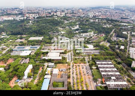 Luftaufnahme des Campus der Universität von São Paulo - Brasilien - Escola Politécnica Stockfoto