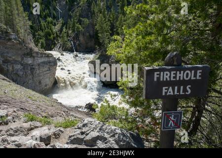 Feuerloch Falls Wasserfall Yellowstone National Park, Wyoming, USA Stockfoto