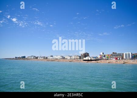 Worthing Seafront and Beach, West Sussex, Großbritannien Stockfoto