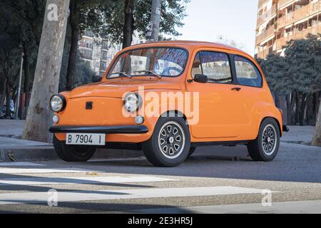 SABADELL, SPANIEN, 19. JANUAR 2021: SEAT 600 (1957-1973) Stockfoto