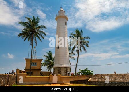 Der Galle Leuchtturm (auch bekannt als Pointe de Galle Licht) ist ein Onshore Leuchtturm in Galle, Sri Lanka. Es wird von der Sri Lank betrieben und gewartet Stockfoto