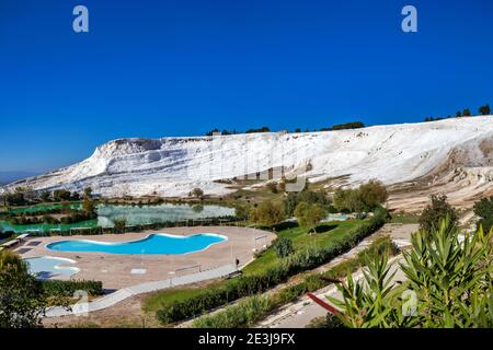 Badeorte von Travertine in Pamukkale Stockfoto