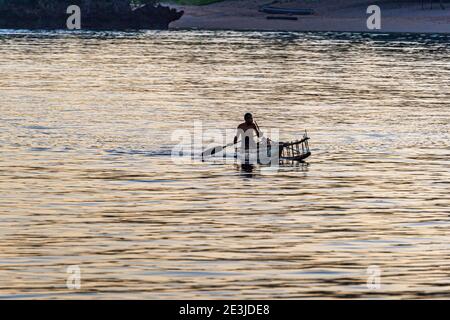 Outrigger Canoe auf der Yanaba Island, Papua-Neuguinea Stockfoto