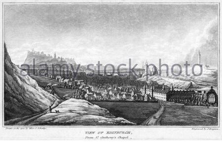 Ansicht von Edinburgh von der St. Anthony's Chapel, Schottland, Jahrgangsgravur von 1831 Stockfoto