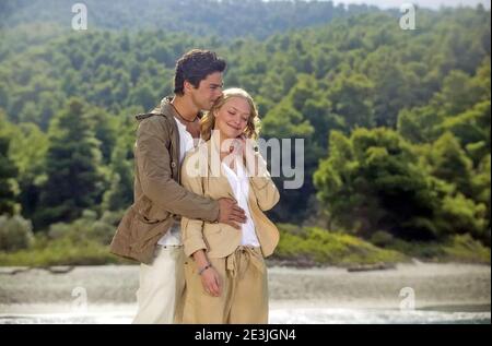 MAMMA MIA! 2008 Universal Pictures Film mit Amanda Seyfried und Dominic Cooper Stockfoto