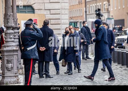 Rom, Italien. Januar 2021. Die italienische Innenministerin Luciana Lamorgese kommt vor der Vertrauensabstimmung über die Regierung in den italienischen Senat. Kredit: SOPA Images Limited/Alamy Live Nachrichten Stockfoto