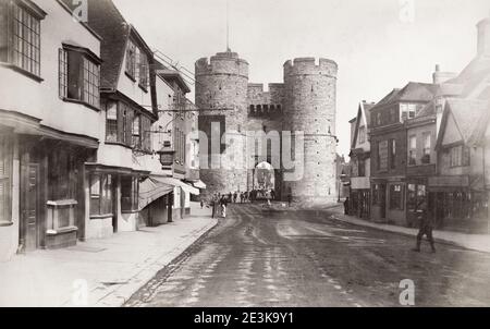 Vintage-Foto des 19. Jahrhunderts: West Gate, Canterbury Kent Stockfoto