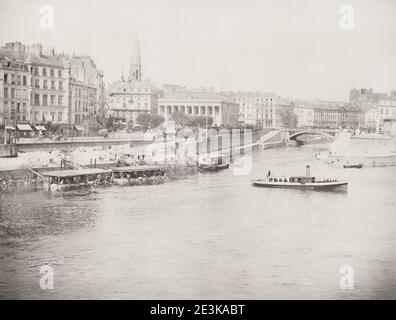 Vintage 19. century Foto: Waterfront view, Nantes, La Bourse, Frankreich. Stockfoto