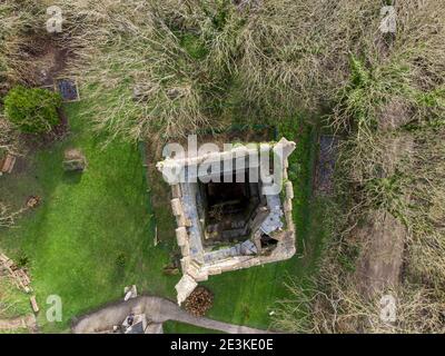 Alte Kea Kirche und Turm Luftdrohne Foto von oben cornwall England großbritannien Stockfoto