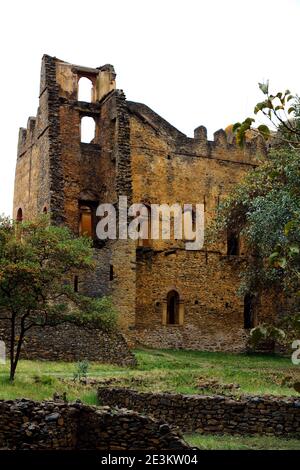 Die mehrstöckigen Steinruinen von Fasiledes' Castle, die als 'Afrikas Camelot' in Gonder, Äthiopien, gelten. Stockfoto