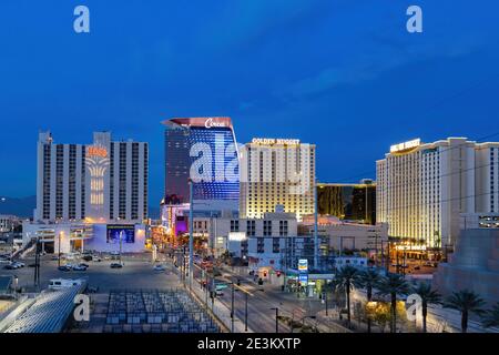 Las Vegas, JAN 8, 2021 - High-Angle-Ansicht der Casinos rund um Fremont Street District Stockfoto