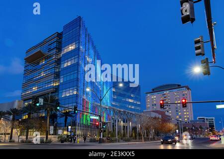 Las Vegas, 8. JANUAR 2021 - Nachtansicht des Las Vegas City Hall Stockfoto