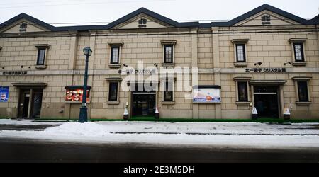 Schönes altes Gebäude an der Sakaimachi Straße in Otaru, Hokkaido, Japan. Stockfoto