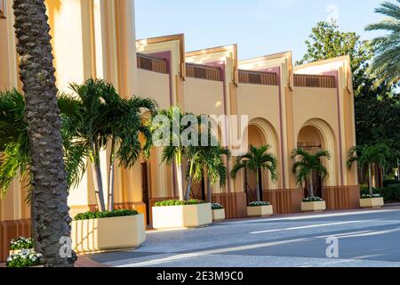 Orlando, Florida. Der Eingang zu den Universal Studios in Orlando, FL. 27. Oktober 2020. @ Veronica Bruno / Alamy Stockfoto