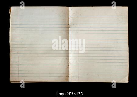 Altes Buch auf schwarzem Hintergrund isoliert öffnen Stockfoto