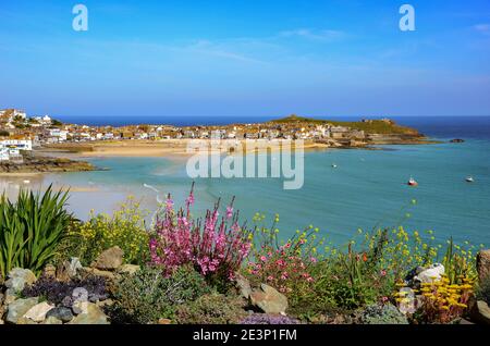 Landschaftlich schöner Blick über die Stadt St. ives in cornwall england Stockfoto