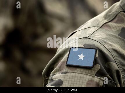 Flagge Somalia auf militärischen Uniform. Armee, Soldaten, Soldaten. Collage. Stockfoto