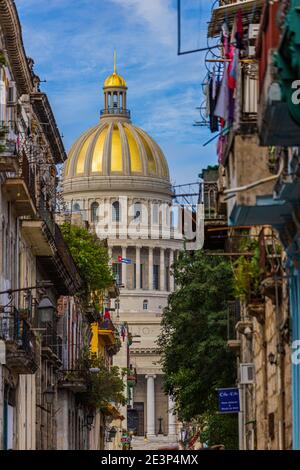 El Capitolio von Havanna aus gesehen Vieja - Kuba Stockfoto