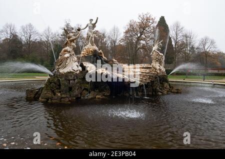 Der Brunnen der Liebe auf dem Gelände von Cliveden Taplow Maidenhead Buckinghamshire England Großbritannien Stockfoto