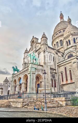 Sacré Coeur in Paris, HDR Bild Stockfoto