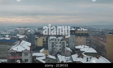 Winter Panoramablick auf die Stadt Jagodina in Serbien Stockfoto