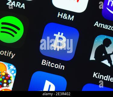 Bitcoin Wallet App-Symbol auf dem Apple iPhone-Bildschirm. Bitcoin Wallet ist eine Kryptowährungs-Trading-App. Stockfoto