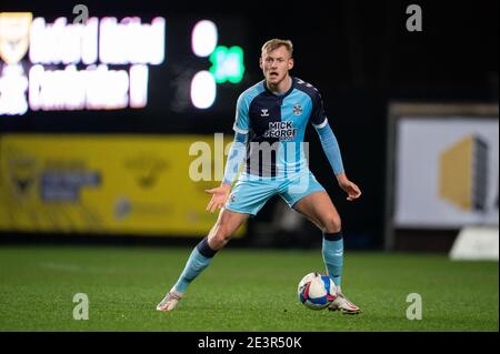 Harry Darling von Cambridge United während der EFL 'Papa John's' Trophäe hinter dem geschlossenen Spiel zwischen Oxford United und Cambridge United Im Kassam Sta Stockfoto