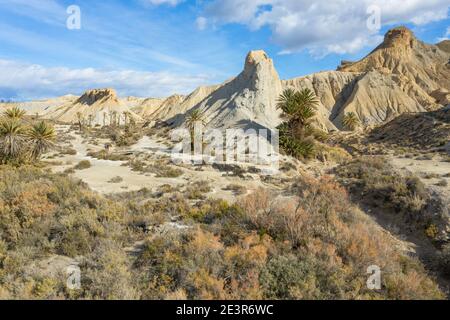 Drohne Luftaufnahme der Wüstenlandschaft von Tabernas in Andalusien Almeria Spanien nur Wüste in Europa Stockfoto