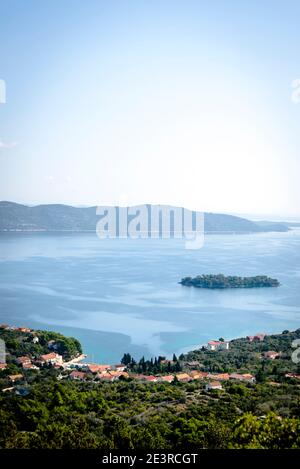 Blick von Korinjak, dem höchsten per der Insel auf 166m über dem Meeresspiegel, Insel Iz, Zadar Archipel, Dalmatien, Kroatien Stockfoto