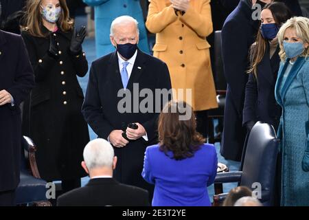 DER DESIGNIERTE US-Präsident Joe Biden kommt im US-Kapitol zur Amtseinführung von Präsident Joe Biden bei der 59. Amtseinführung des Präsidenten am Mittwoch, den 20. Januar 2021 in Washington DC an. Foto Saul Loeb /Pool/ABACAPRESS.COM Stockfoto