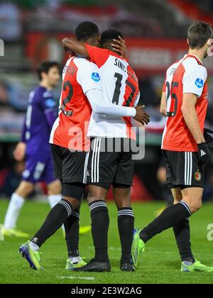 ROTTERDAM, NIEDERLANDE - JANUAR 20: Luis Sinisterra von Feyenoord, Lutsharel Geertruida von Feyenoord während des niederländischen KNVB Cup-Spiels zwischen Feyenoord Stockfoto