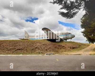 Alte verlassene Militärflugzeug aus guatemala Luftwaffe Stockfoto