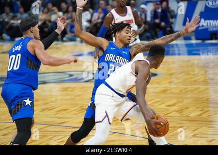 Orlando Magic Markell Fultz versucht New York Knicks Spieler an die Amway Center in Orlando Forida am Mittwoch, 30. Oktober 2019 zu blockieren. Photo Credit: Marty Jean-Louis Stockfoto