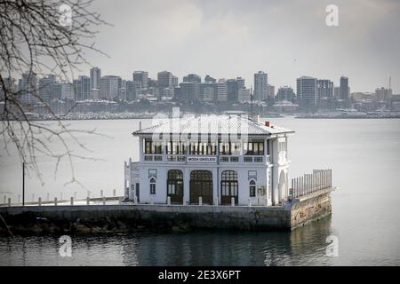 istanbul, Türkei - 18. Januar 2021 : Historischer Moda Pier Stockfoto