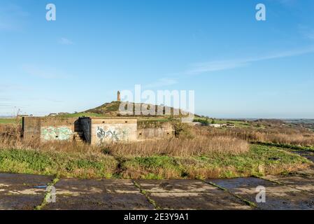 Verlassene Flak Bunker in der Nähe von Castle Hill, Huddersfield, West Yorkshire, England, Großbritannien Stockfoto