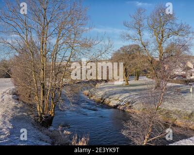 Winterschneeszene im East Ayrshire Dorf Dalrymple Januar 2021 Stockfoto