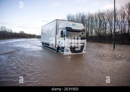 Trunk Road, Middlesbrough, Großbritannien. Donnerstag, 21. Januar 2021: Sturm Christoph hat Teile von Teeside und Cleveland über Nacht und durch diese m geschlagen Stockfoto