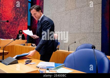 Den Haag, Niederlande. Januar 2021. DEN HAAG, NIEDERLANDE - 21. JANUAR: Premierminister Mark Rutte während der Debatte im Parlament der Tweede Kamer über die beabsichtigte Sperrstunde am 21. Januar 2021 in Den Haag, Niederlande. (Foto von Niels Wenstedt/BSR Agency/Alamy Live News) Quelle: BSR Agency/Alamy Live News Stockfoto