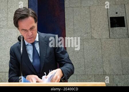 Den Haag, Niederlande. Januar 2021. DEN HAAG, NIEDERLANDE - 21. JANUAR: Premierminister Mark Rutte während der Debatte im Parlament der Tweede Kamer über die beabsichtigte Sperrstunde am 21. Januar 2021 in Den Haag, Niederlande. (Foto von Niels Wenstedt/BSR Agency/Alamy Live News) Quelle: BSR Agency/Alamy Live News Stockfoto