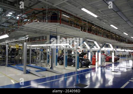 Cassino, Italia - 24 novembre 2016: La linea di montaggio e assemblaggio delle Auto nello stabilimento della Fiat FCA cassinate Stockfoto