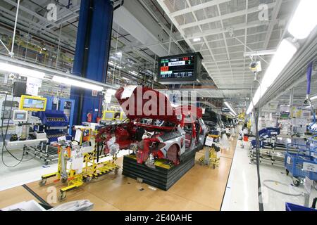 Cassino, Italia - 24 novembre 2016: La linea di montaggio e assemblaggio delle Auto nello stabilimento della Fiat FCA cassinate Stockfoto