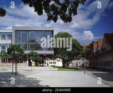 Sportschulzentrum Dresden, deutschland, deutschland, Germania, Alemania Architekt: Meyer und Bassin 2007, Neubau Schule und Sporthalle Stockfoto