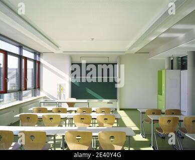 Sportschulzentrum Dresden, deutschland, deutschland, Germania, Alemania Architekt: Meyer und Bassin 2007, Neubau Schule und Sporthalle Stockfoto