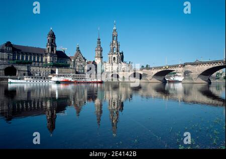 Blick vom rechten Elbufer Stockfoto