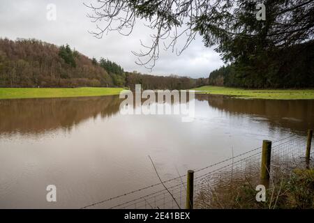 Pickering, England, Großbritannien, 22. Januar 2021. Die Stadt entkommt der Überschwemmung während des Sturms Christoph, trotz Rekordwasserstand hinter dem bund-System. Stockfoto