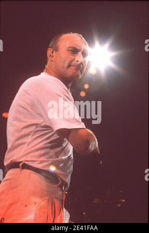 Phil Collins in der Runde im Birmingham NEC, Birmingham, Großbritannien. November 1997 Stockfoto