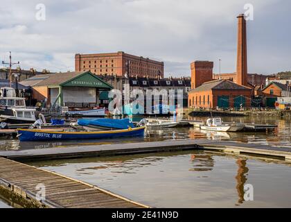 Bristol's schwimmenden Hafen in der Nähe von Underfall Bootswerft und Bond Warehouses - Bristol Großbritannien Stockfoto