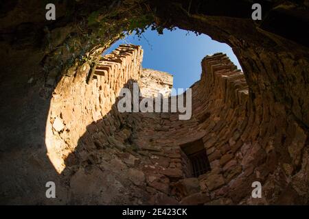 Schloss Nanstein bei Landstuhl im pfälzischen Deutschland im Norden Straße nach Santiago de Compostela Stockfoto